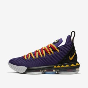 Best Basketball Shoes For Guards: LeBron 16